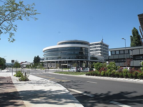 École supérieure des sciences économiques et commerciales